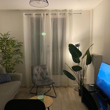 Joli Appartement Meuble Annecy Exterior foto